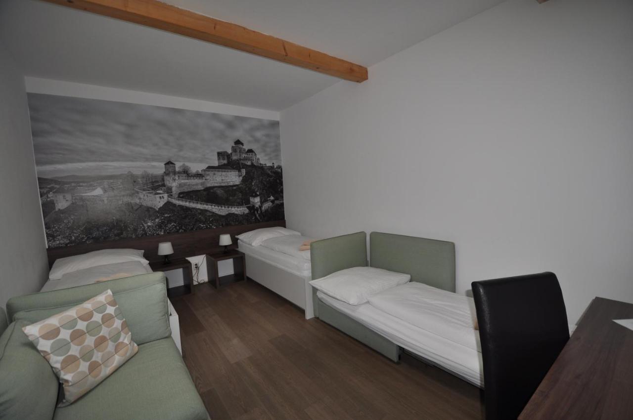 Penzion Arenaostrov Trenčín Dış mekan fotoğraf